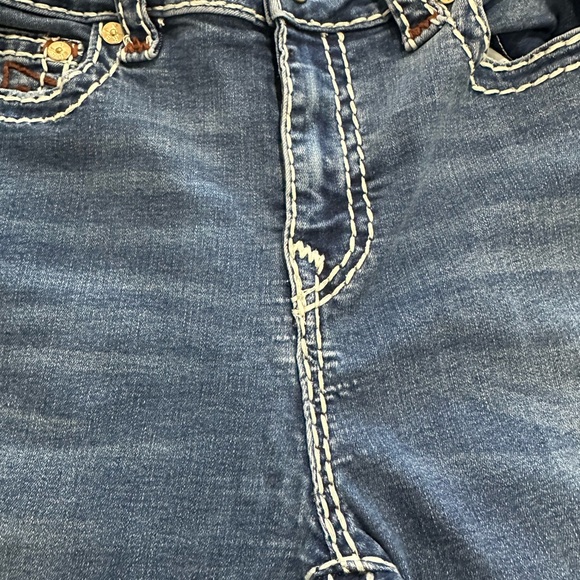 True Religion Classic Blue Mid Rise Straight Leg Jeans - Picture 8 of 15